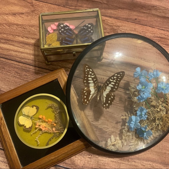 Moving sale! VTG lot - butterfly decor & glass box